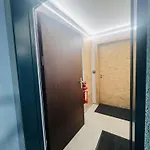 Cosy Modern Alpine Apartment *