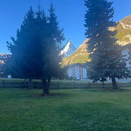 Апартаменти Cosy Modern Alpine *