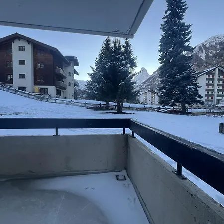 Cosy Modern Alpine Церматт