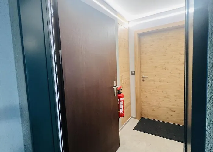 Cosy Modern Alpine Апартаменти *